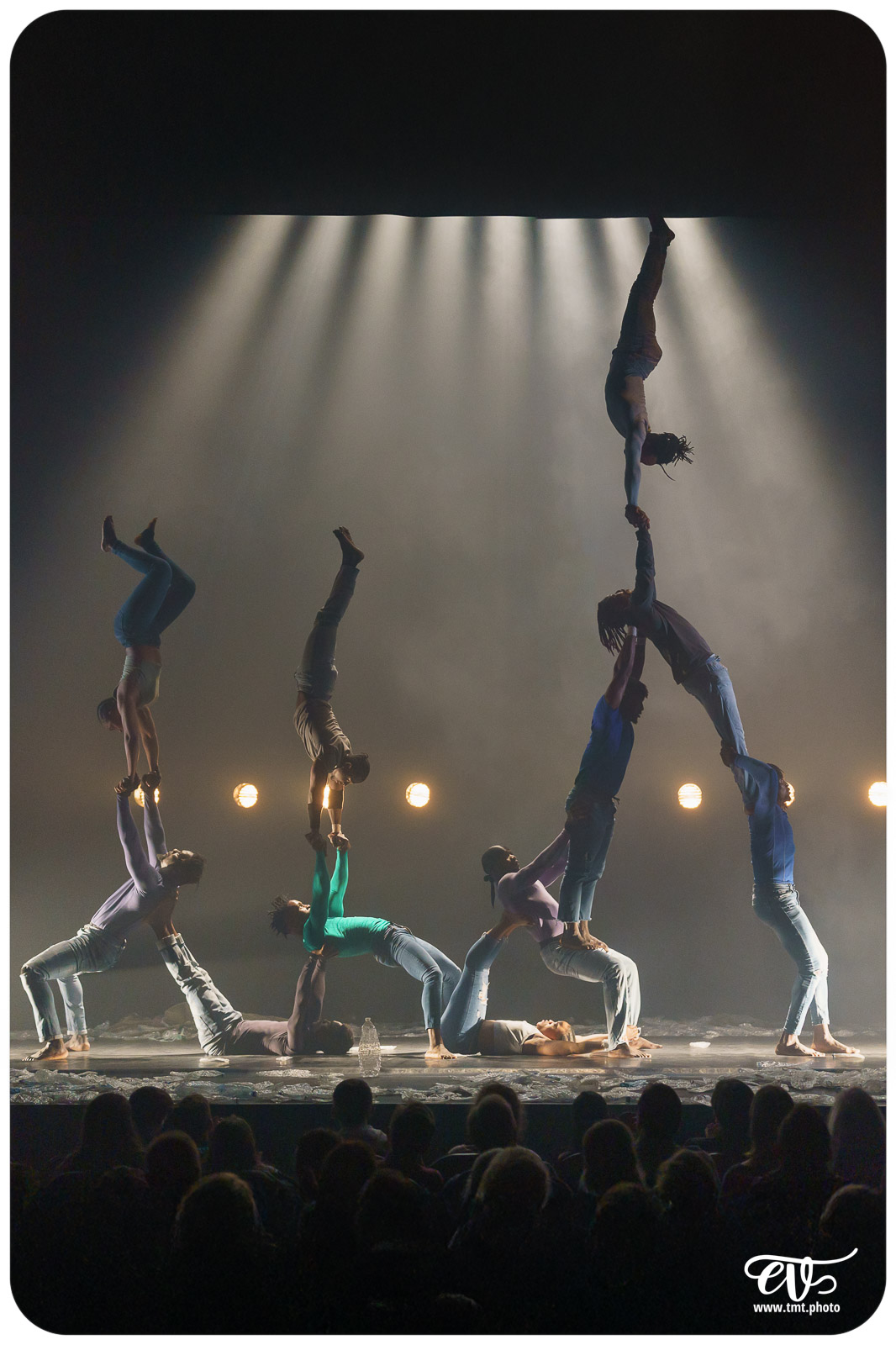 YÉ ! (L'EAU) (CIRCUS BAOBAB)